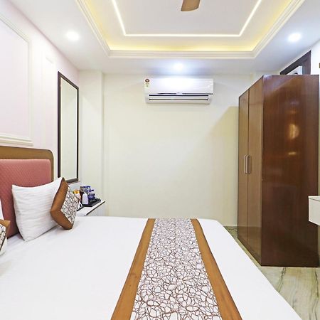 Hotel Samrat Residency 10 Mints Walking Distance Nizamuddin Railway Station New Delhi Ngoại thất bức ảnh