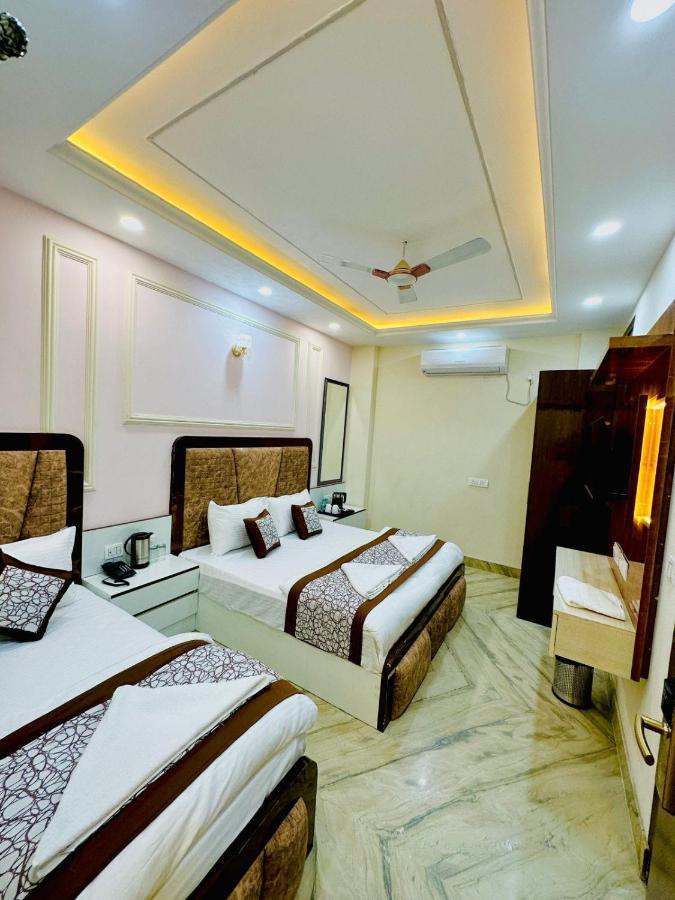 Hotel Samrat Residency 10 Mints Walking Distance Nizamuddin Railway Station New Delhi Ngoại thất bức ảnh
