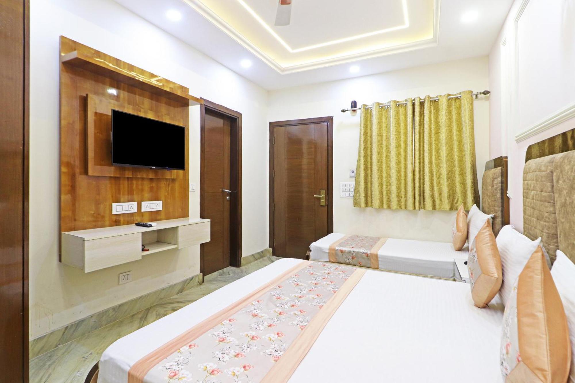 Hotel Samrat Residency 10 Mints Walking Distance Nizamuddin Railway Station New Delhi Ngoại thất bức ảnh