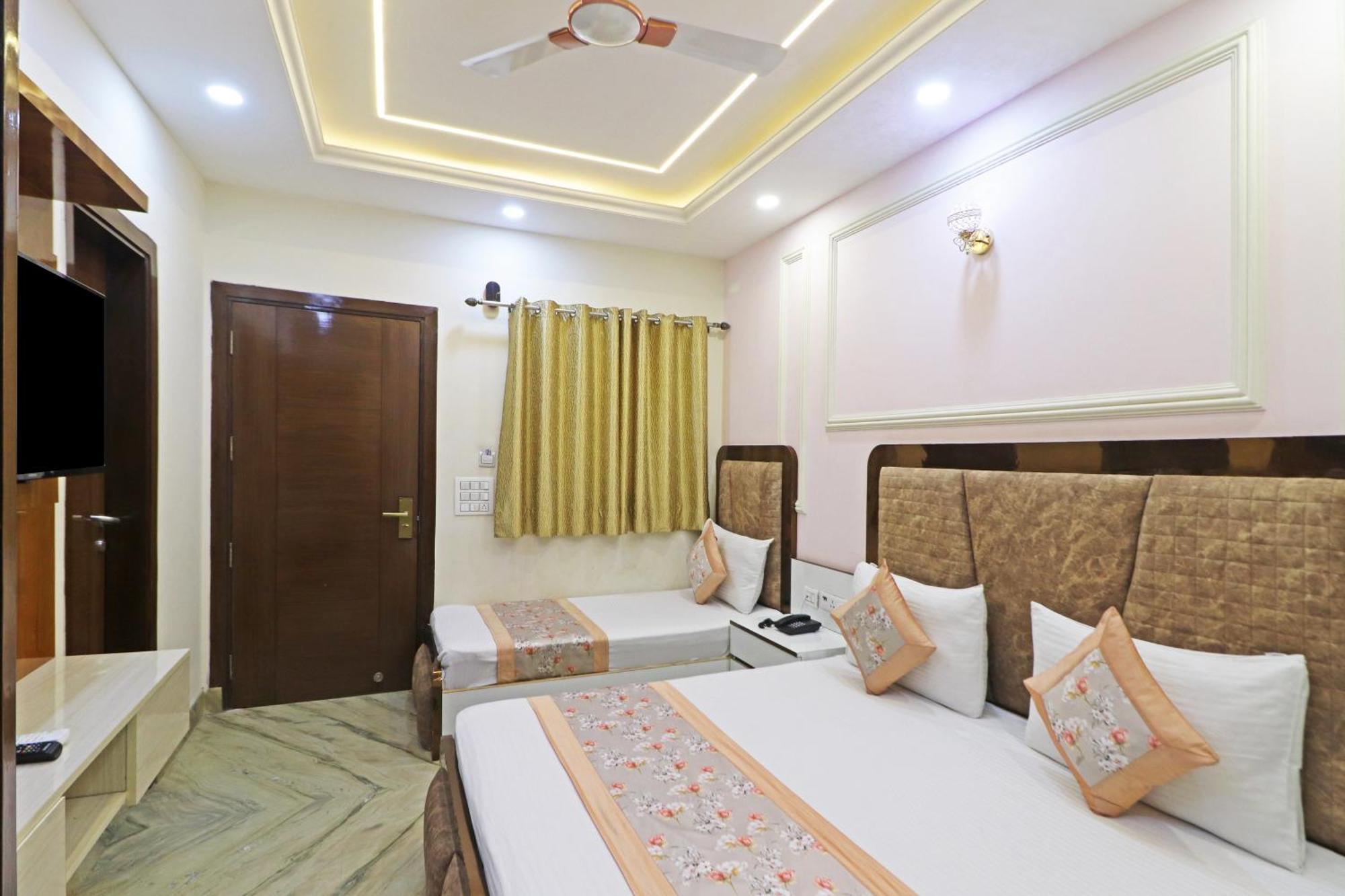 Hotel Samrat Residency 10 Mints Walking Distance Nizamuddin Railway Station New Delhi Ngoại thất bức ảnh