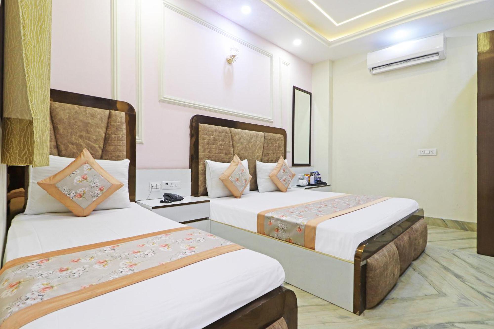Hotel Samrat Residency 10 Mints Walking Distance Nizamuddin Railway Station New Delhi Ngoại thất bức ảnh