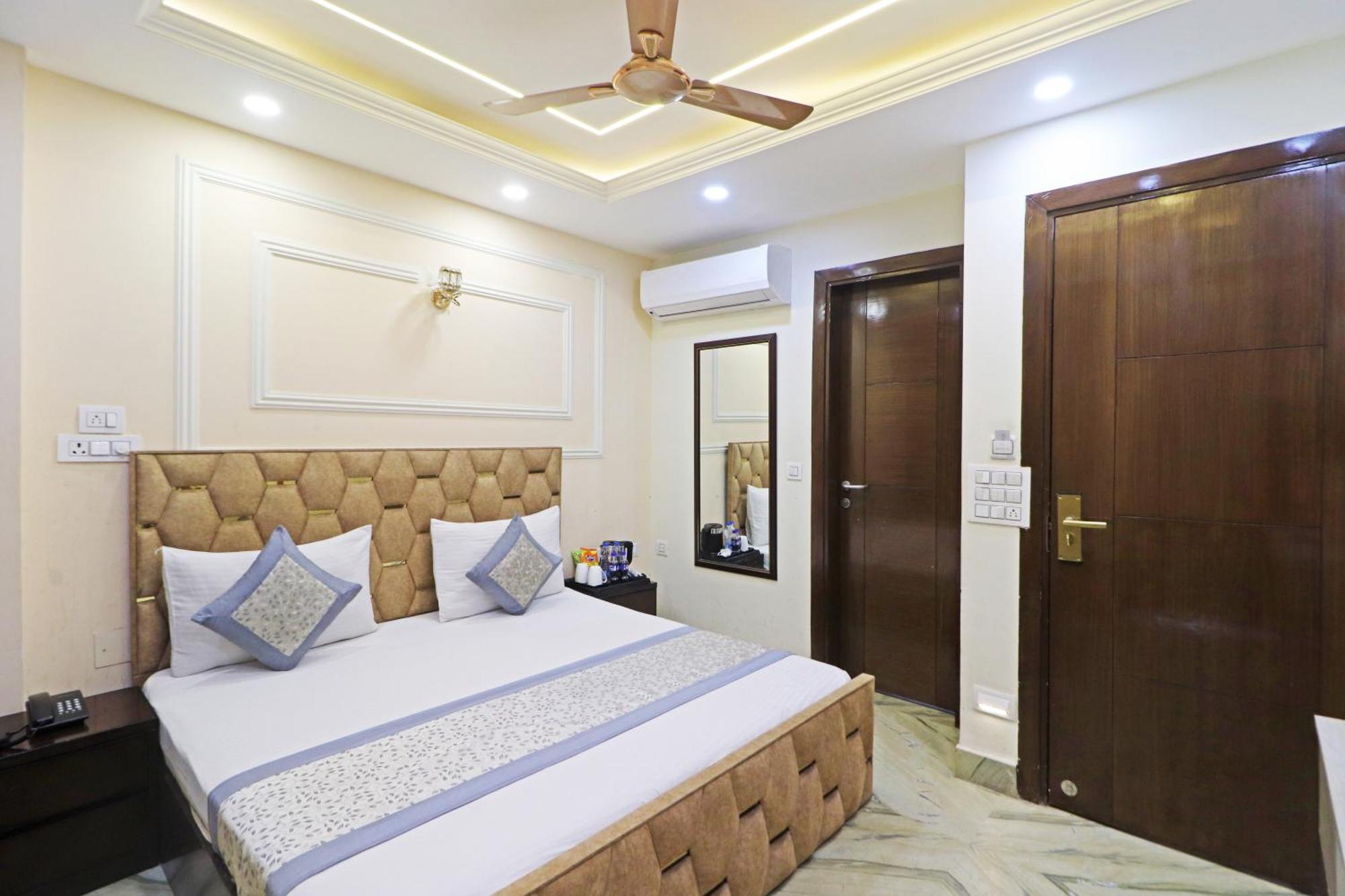 Hotel Samrat Residency 10 Mints Walking Distance Nizamuddin Railway Station New Delhi Ngoại thất bức ảnh