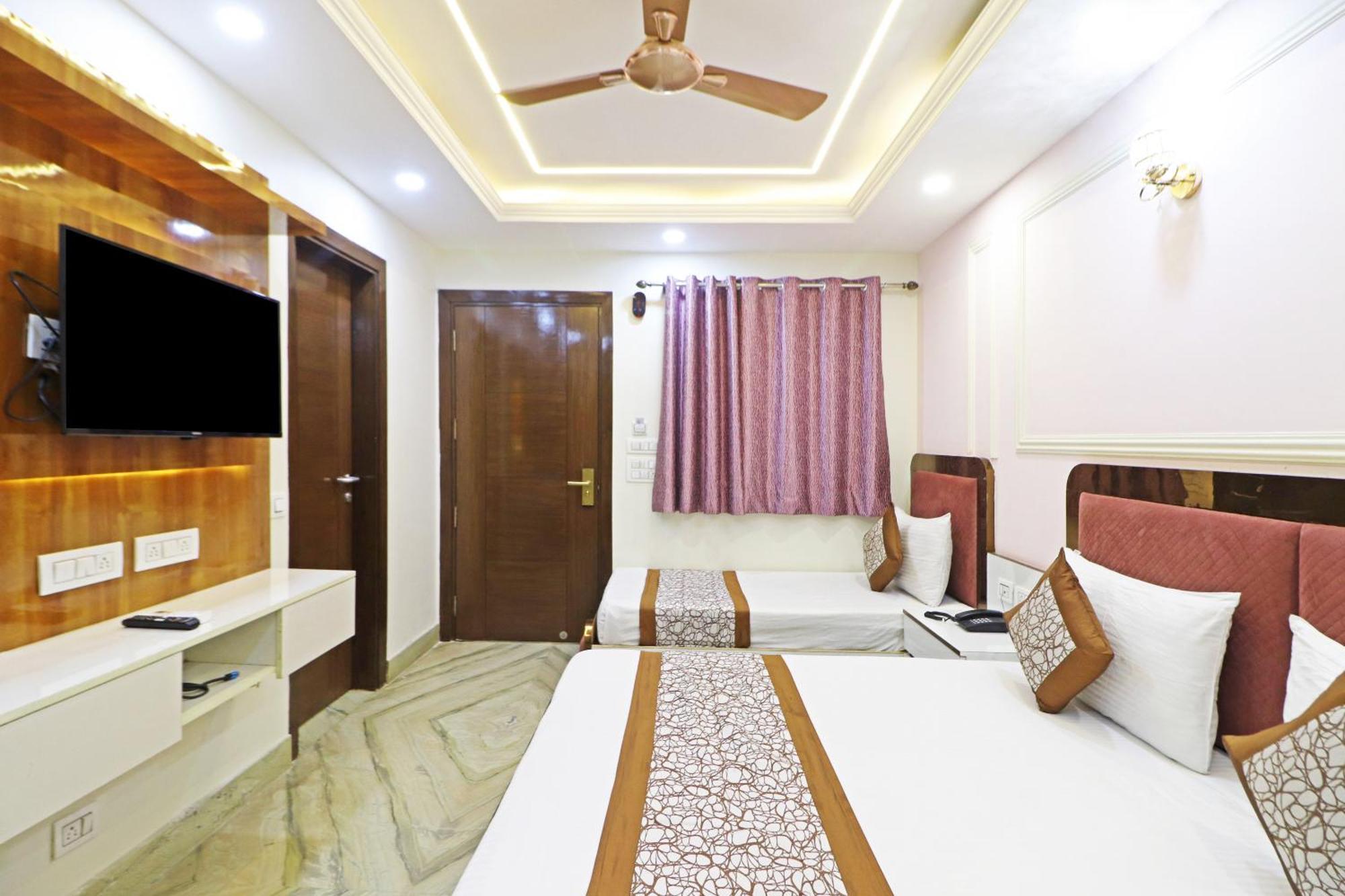 Hotel Samrat Residency 10 Mints Walking Distance Nizamuddin Railway Station New Delhi Ngoại thất bức ảnh
