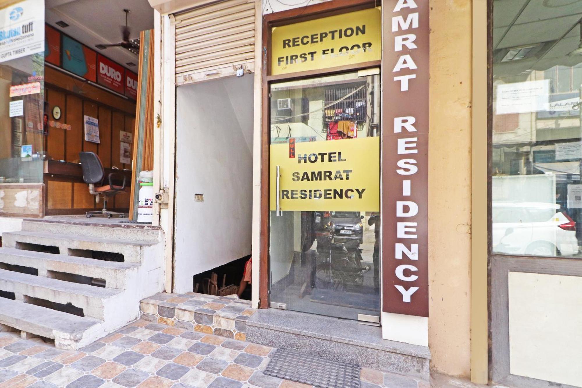 Hotel Samrat Residency 10 Mints Walking Distance Nizamuddin Railway Station New Delhi Ngoại thất bức ảnh