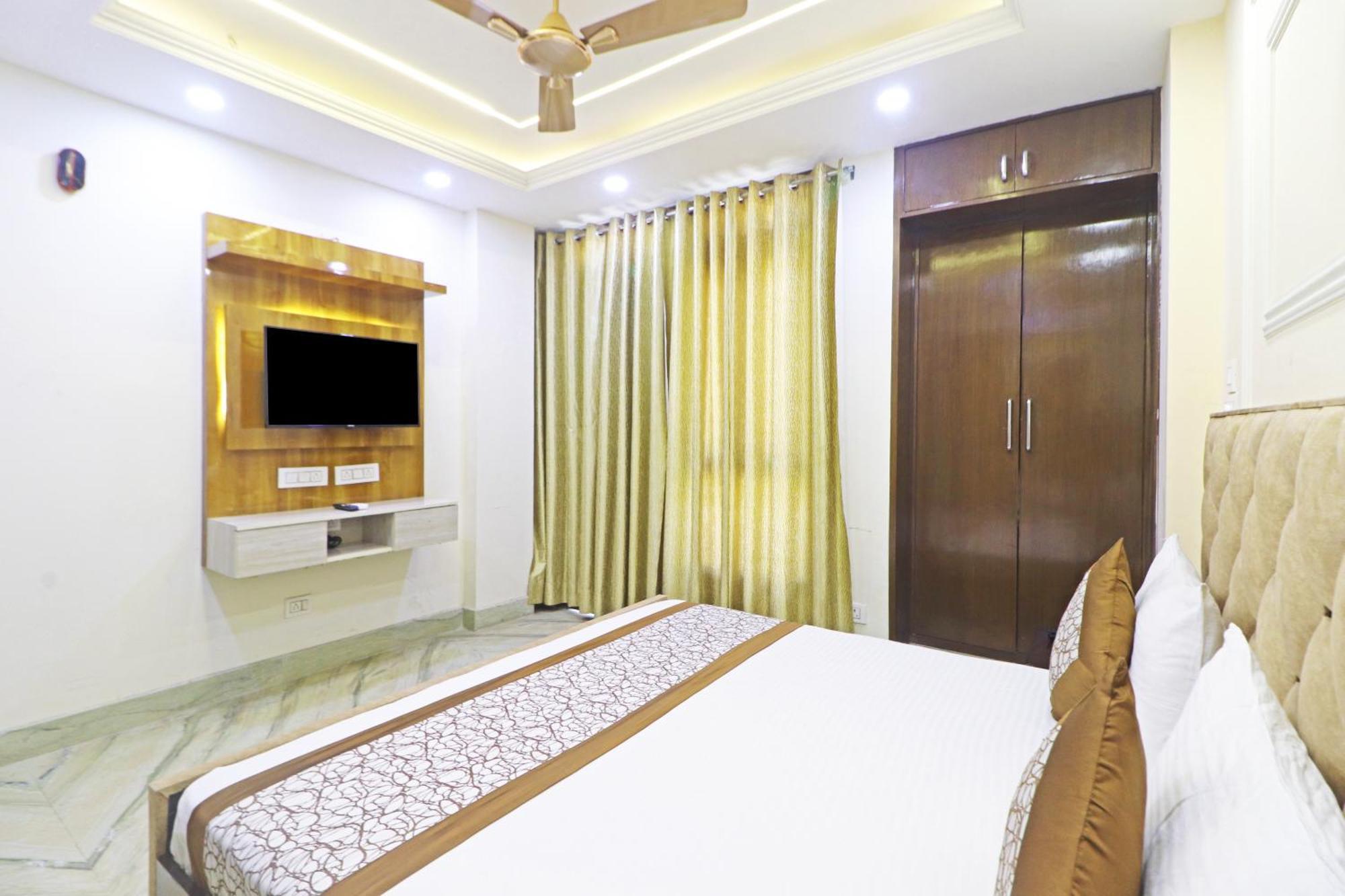 Hotel Samrat Residency 10 Mints Walking Distance Nizamuddin Railway Station New Delhi Ngoại thất bức ảnh