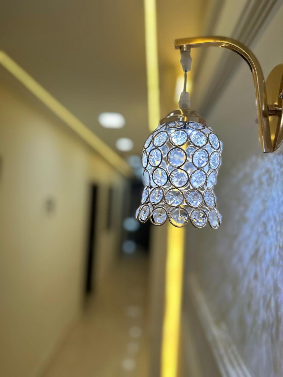 Hotel Samrat Residency 10 Mints Walking Distance Nizamuddin Railway Station New Delhi Ngoại thất bức ảnh